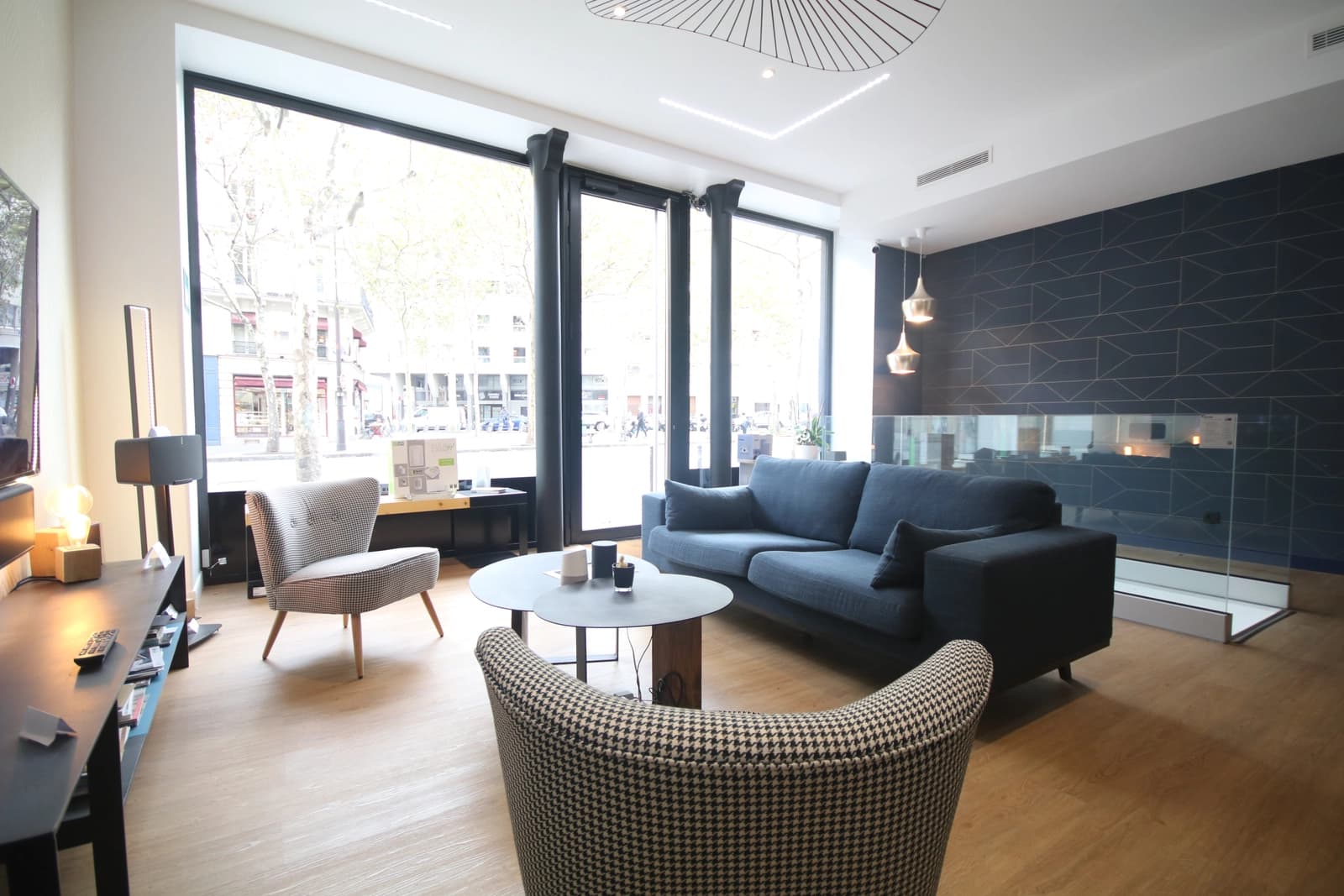 Living room in An ultra-connected space just a stone's throw from République! - 0