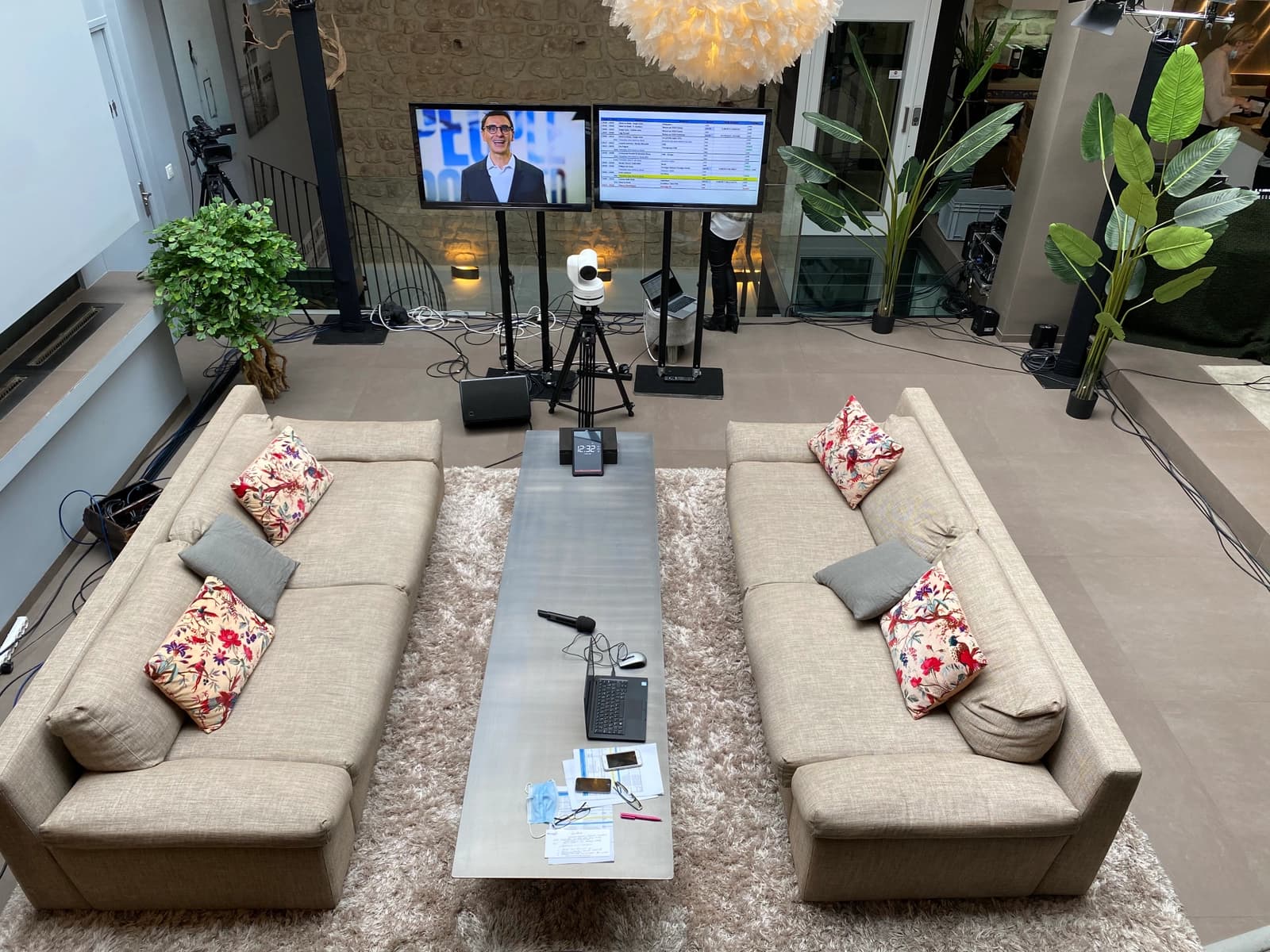 Salon dans Grand loft spacieux et lumineux, un espace d'exception - 1