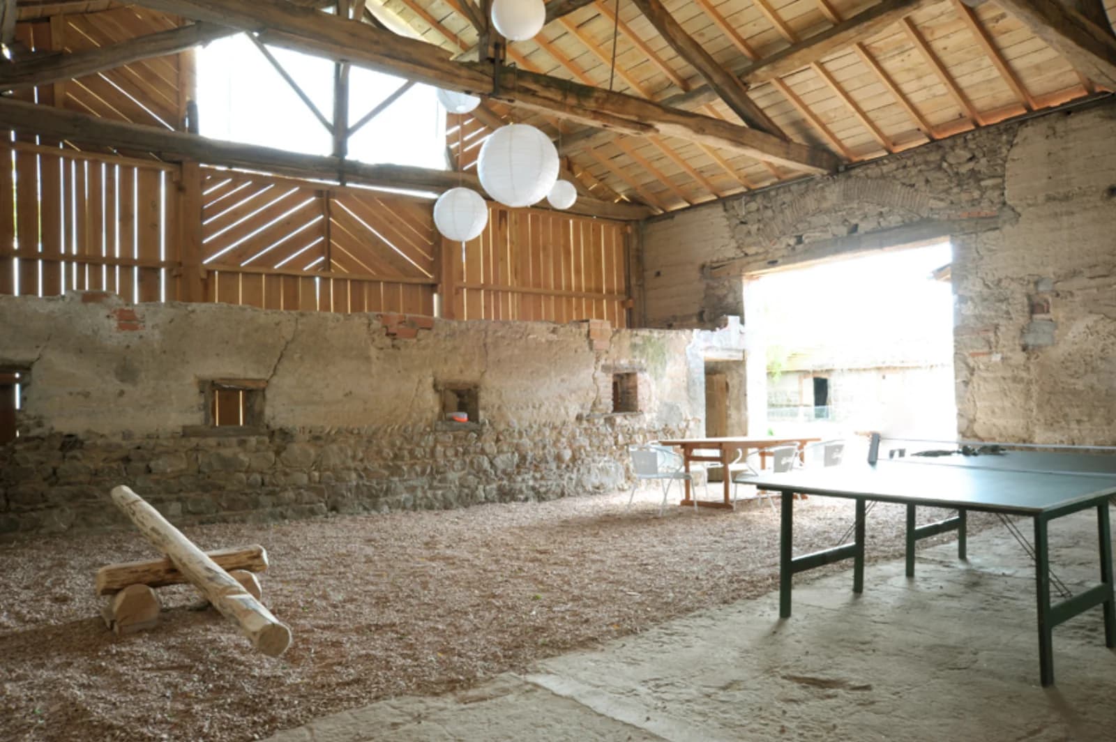 Salle de réunion dans Un vrai cocon de bien-être: piscine, spa, sauna privés - 1