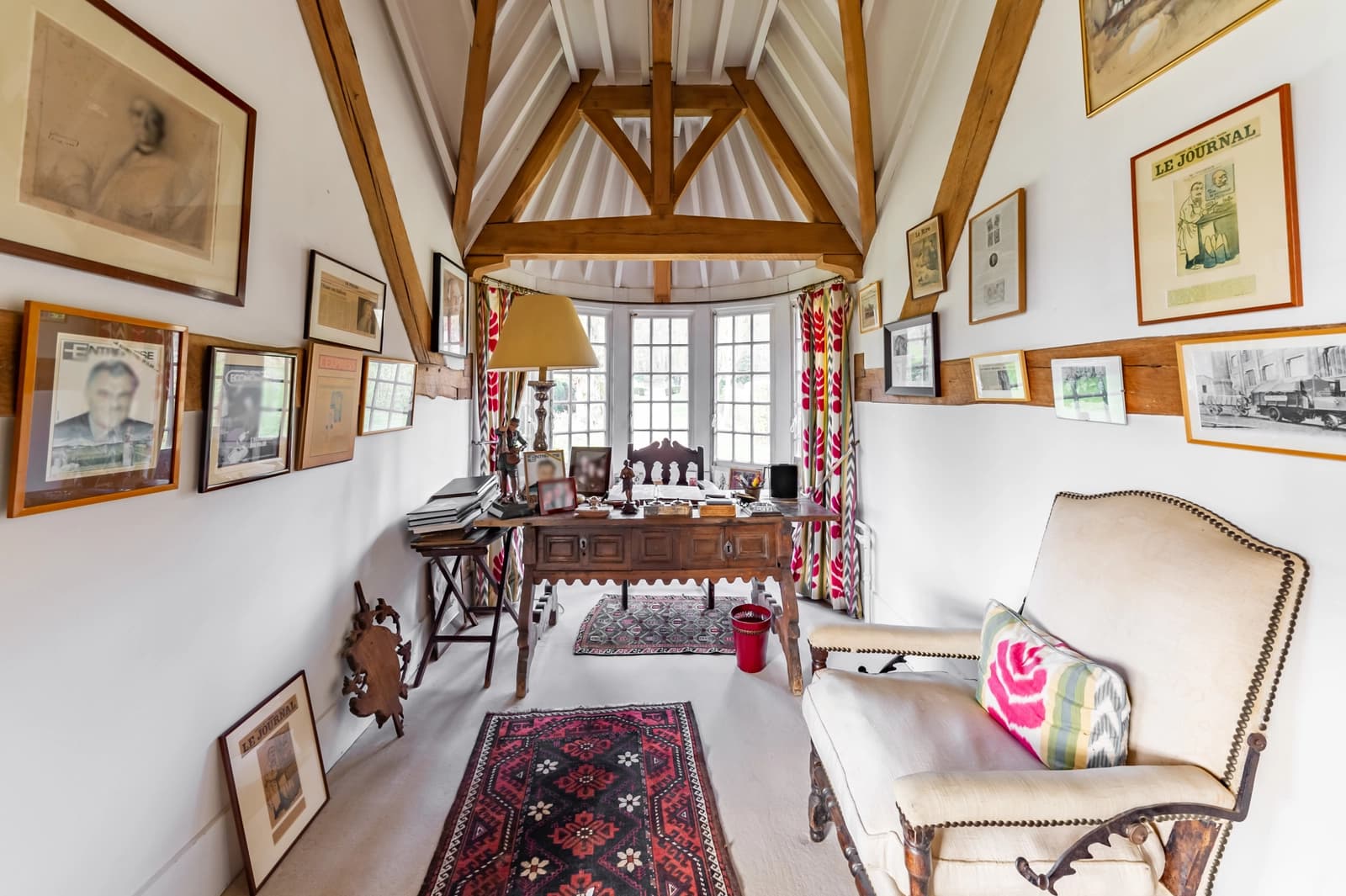 Salle de réunion dans Maisons du début du XXe siècle au charme préservé - 1