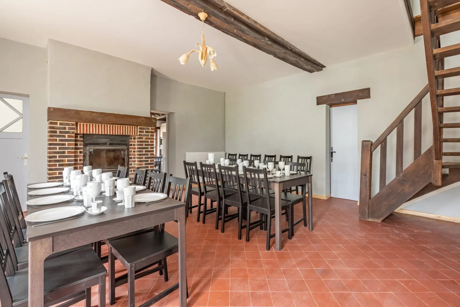 Salle de réunion dans Villa avec bassin intérieur, une oasis près de Paris - 1