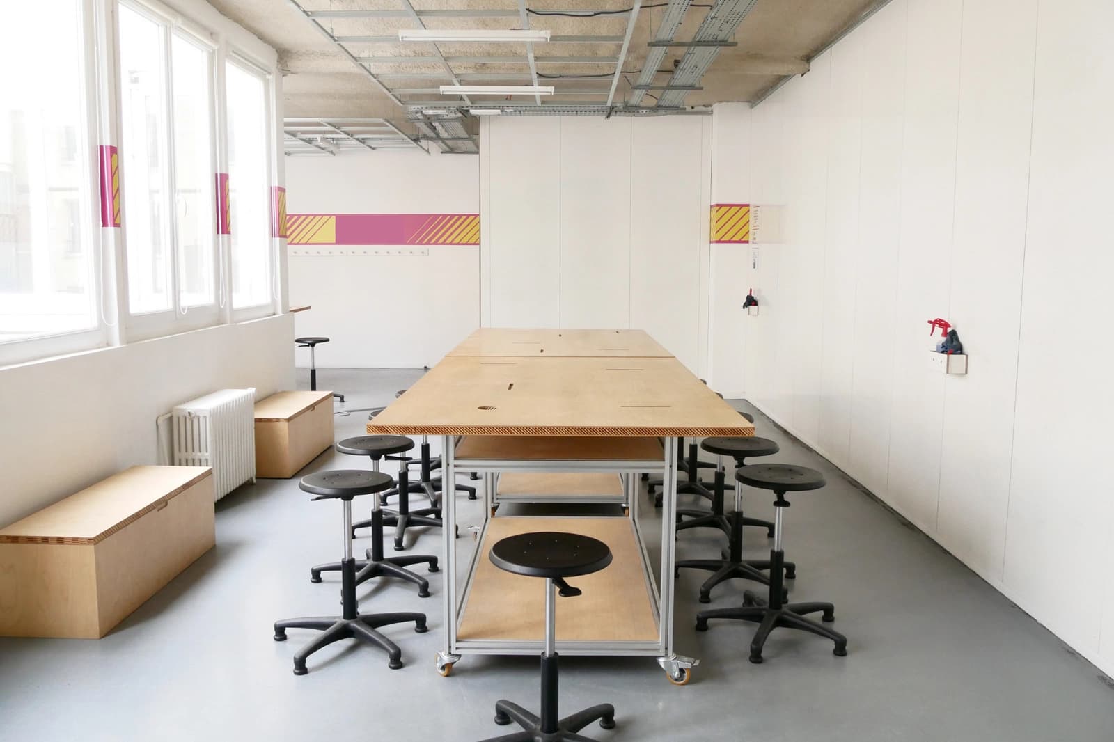 Meeting room in Bright workshop for workshops and meetings - 1