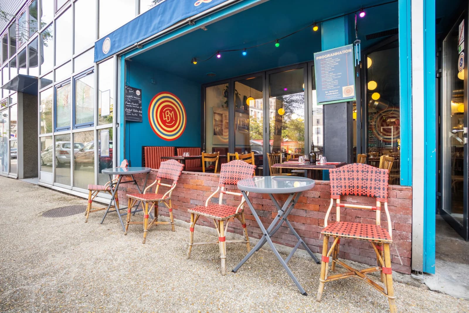 Salle de réunion dans Lieu polyvalent: resto, concert, galerie à l'esprit bohème - 1