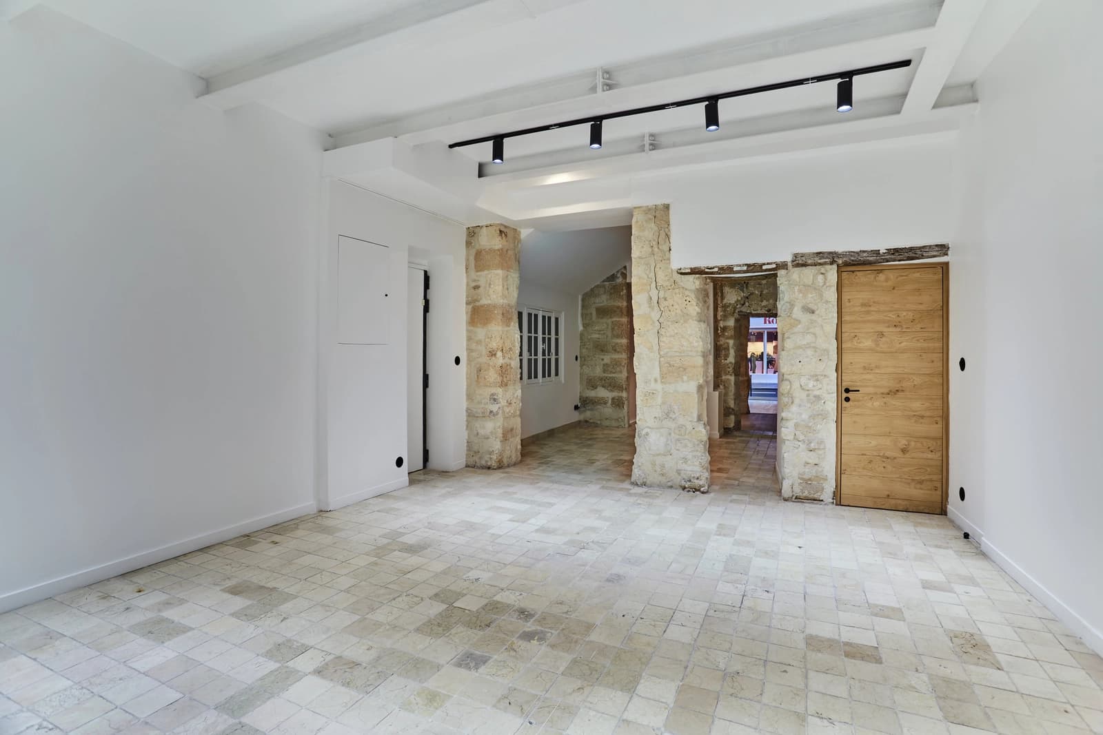 Boutique au charme des pierres apparentes