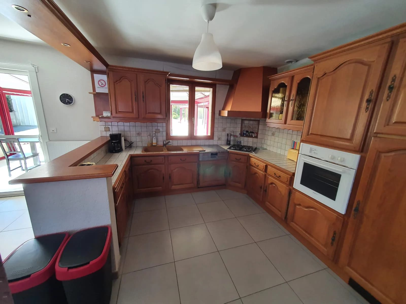 Cuisine dans Grande demeure (15 pers.) avec piscine et spa intérieurs - 1