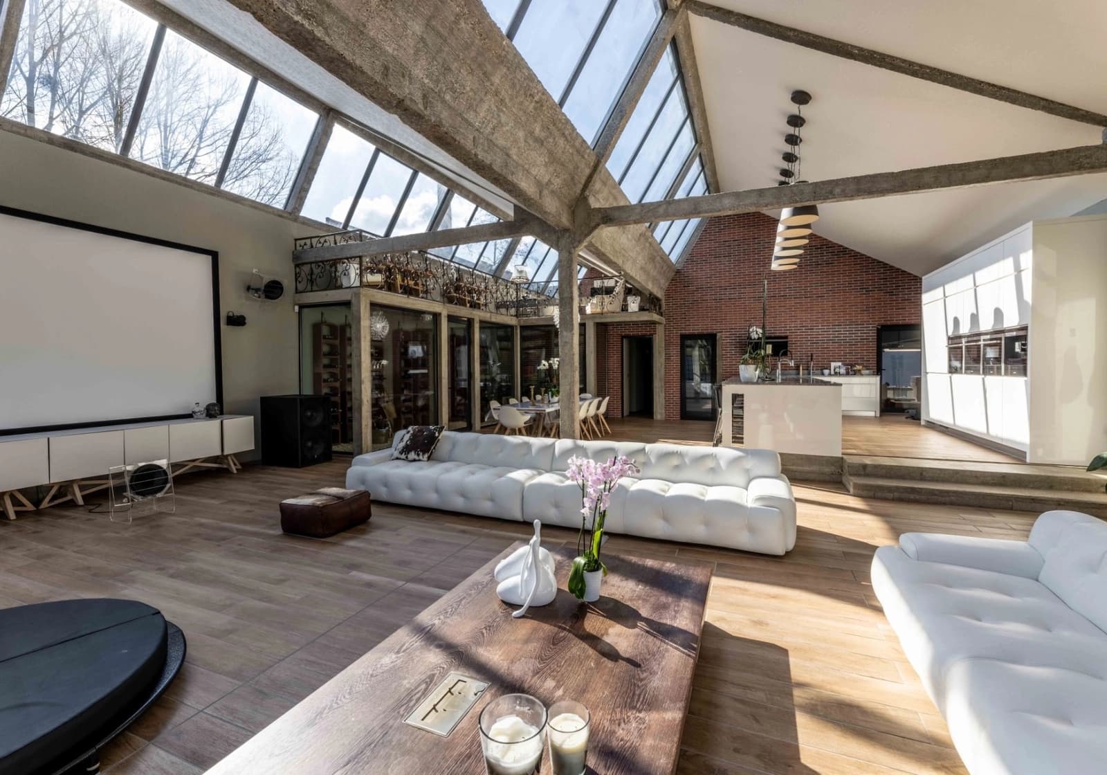 Meeting room in Loft residence - 1