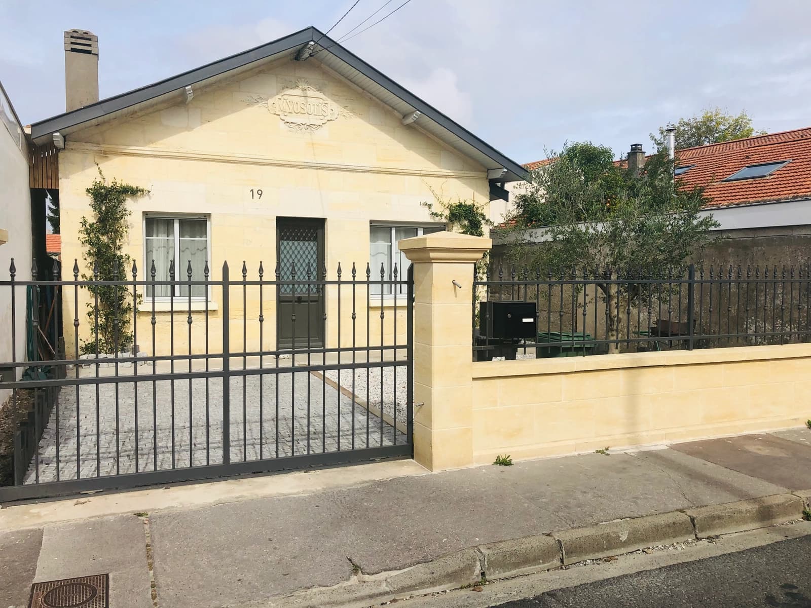 Salle de réunion dans Maison arcachonnaise typique avec son jardin fleuri - 1