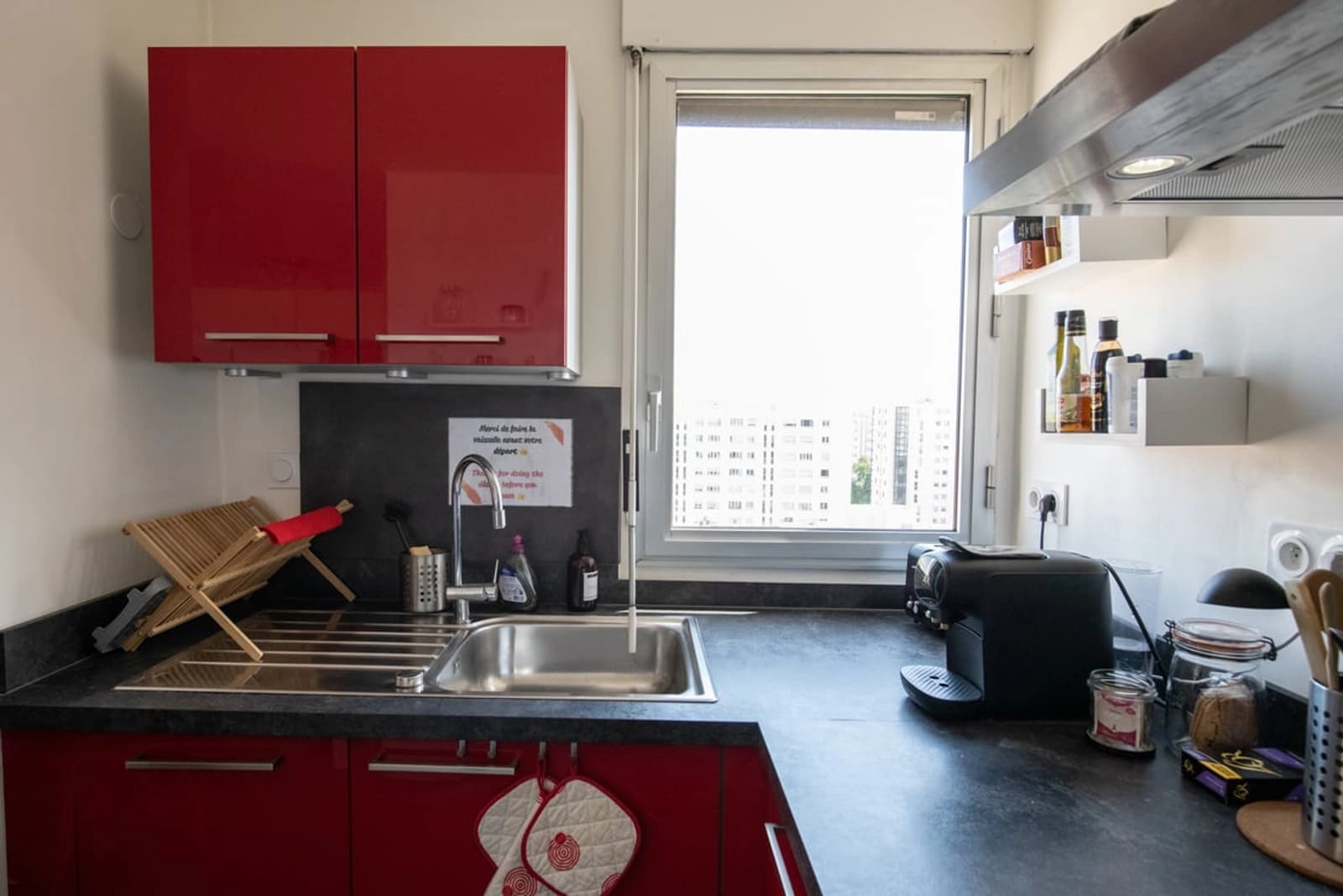 Cuisine dans Appartement lumineux offrant un panorama exceptionnel - 1