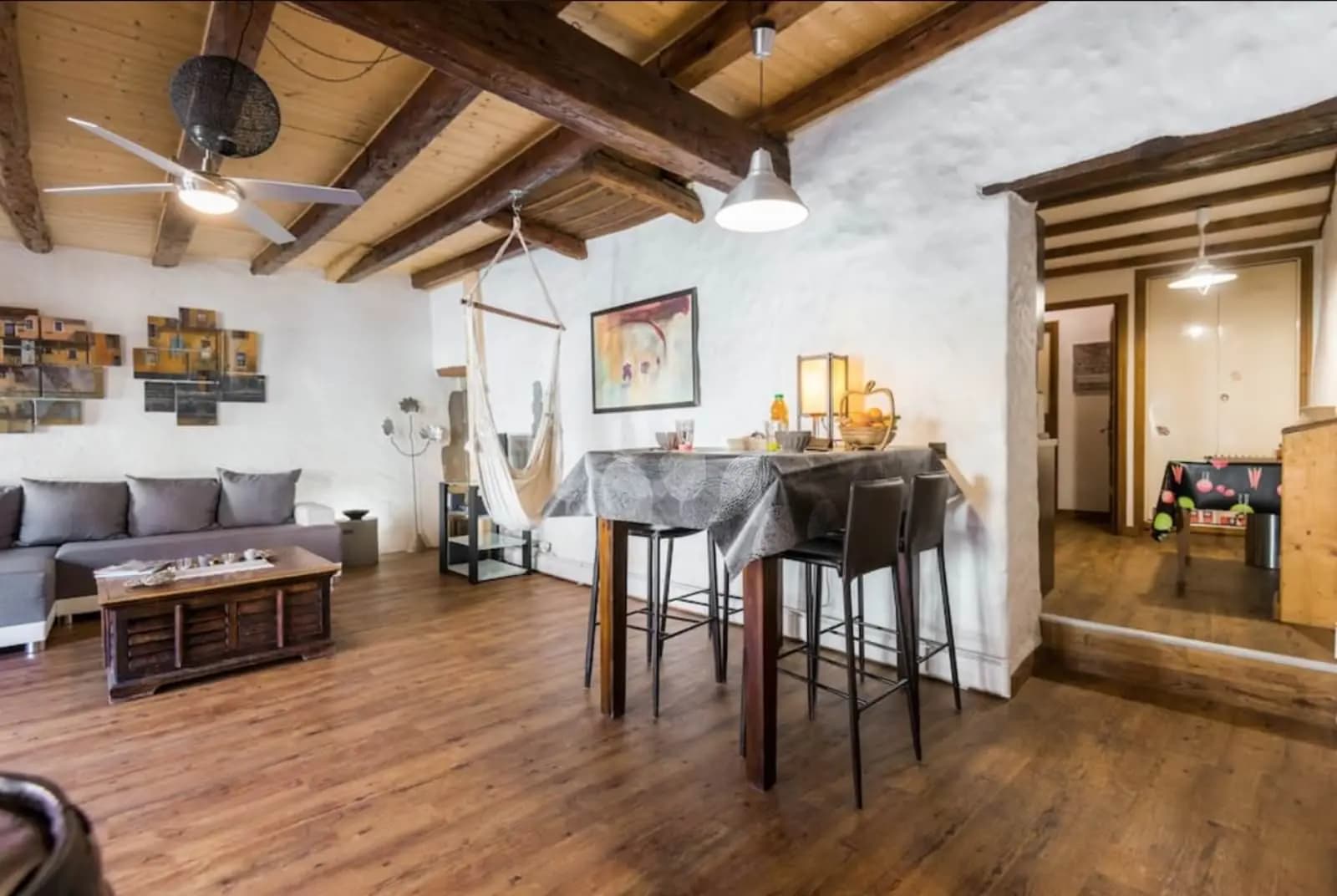 Salle de réunion dans Le Thiou Paradise: un coin de rêve au bord de l'eau à Annecy - 1