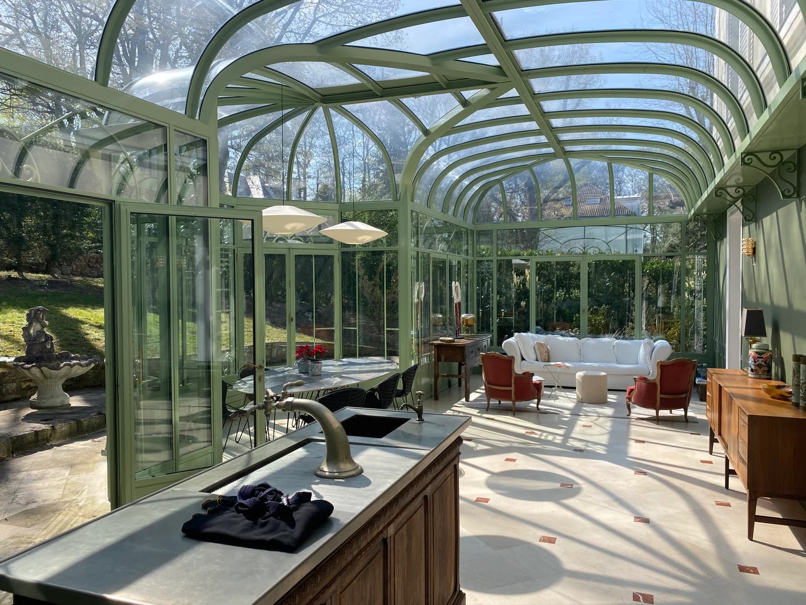 Salle de réunion dans Maison de charme avec sa véranda lumineuse et cosy - 1