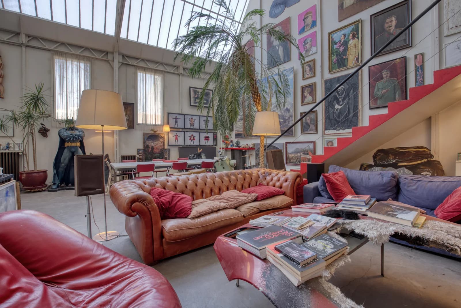 Salon dans Loft atypique: salon 100m², hauteur sous plafond 9m! - 0