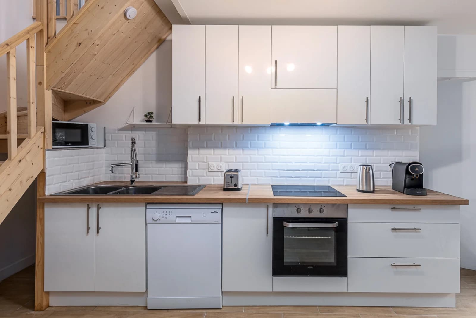 Cuisine dans Maison cosy, idéale pour détente et moments d'inspiration - 1