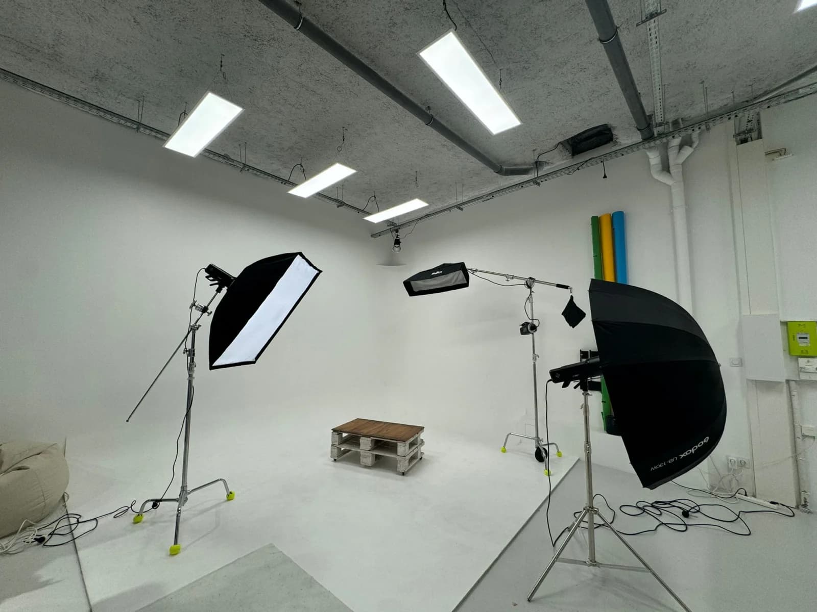 Space 80m2 Photo and Video Studios - 1