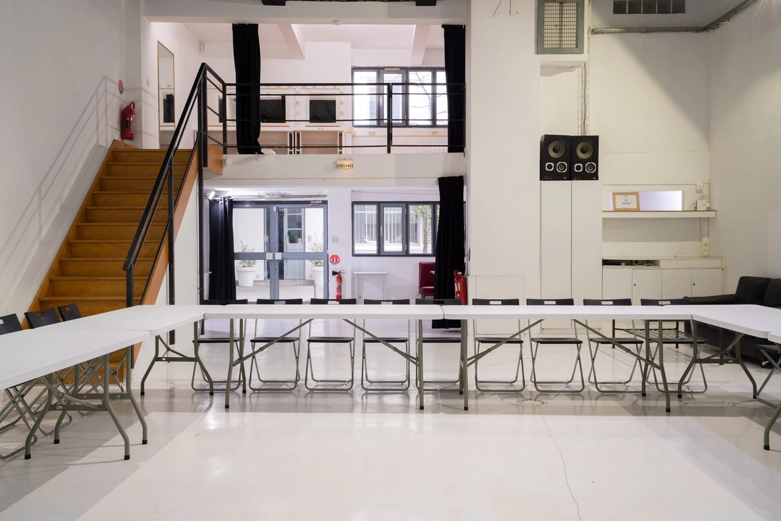 Meeting room in Very functional studio space - 1