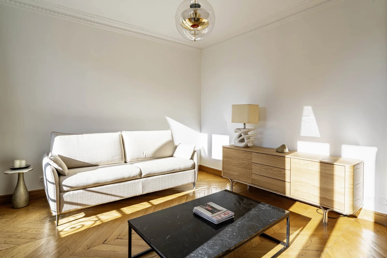 Space Large apartment in central Paris - 3