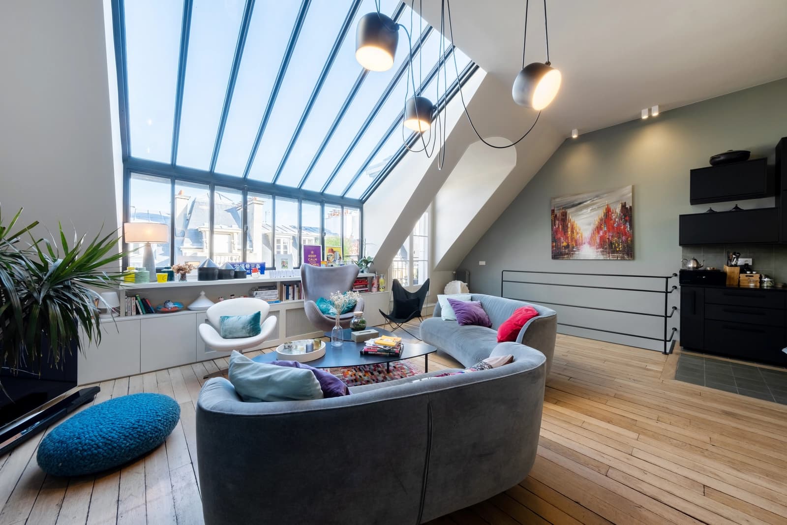 Salon dans Duplex sous verrière avec sa terrasse privative - 1