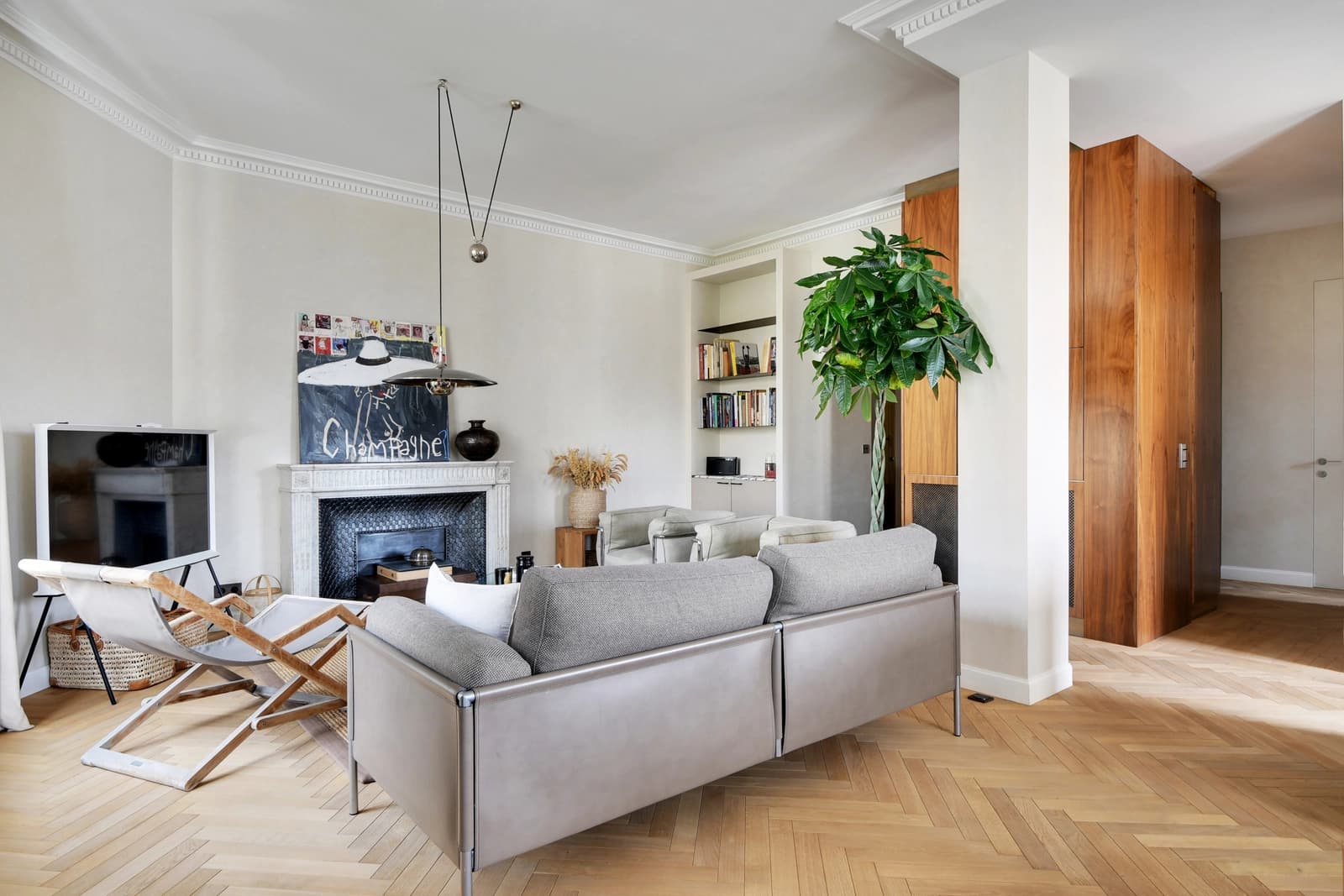 Living room in A bright little gem overlooking the garden - 1