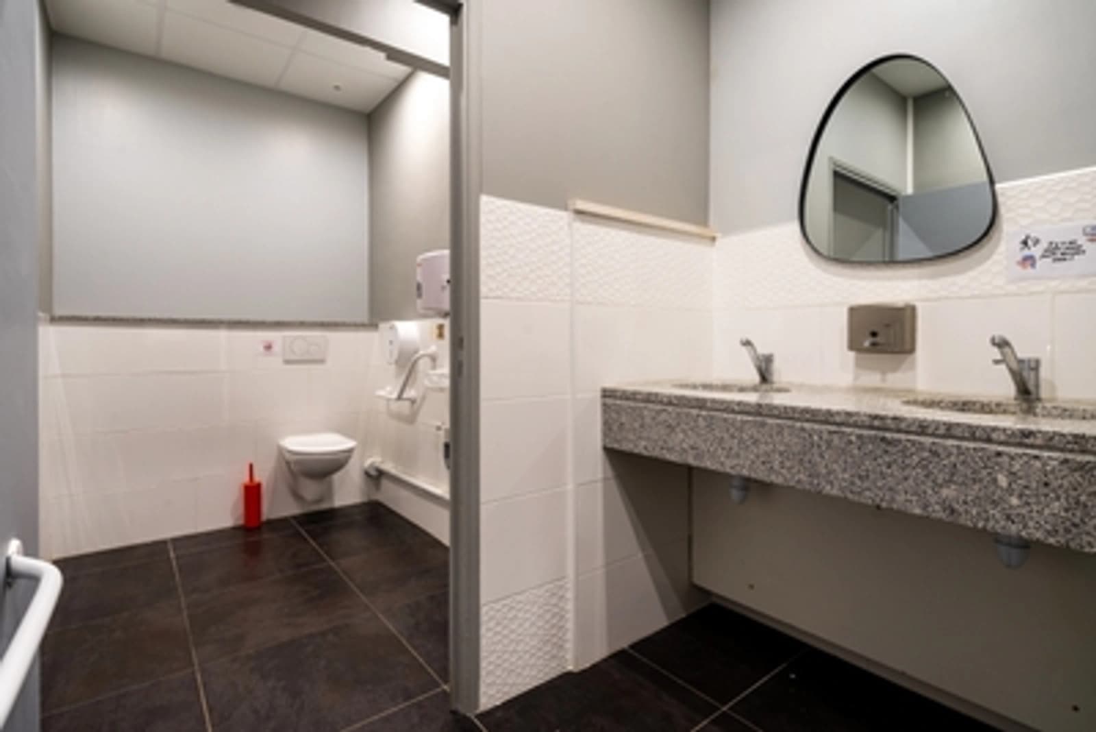 Bathroom in Zen room for your meetings or events - 1