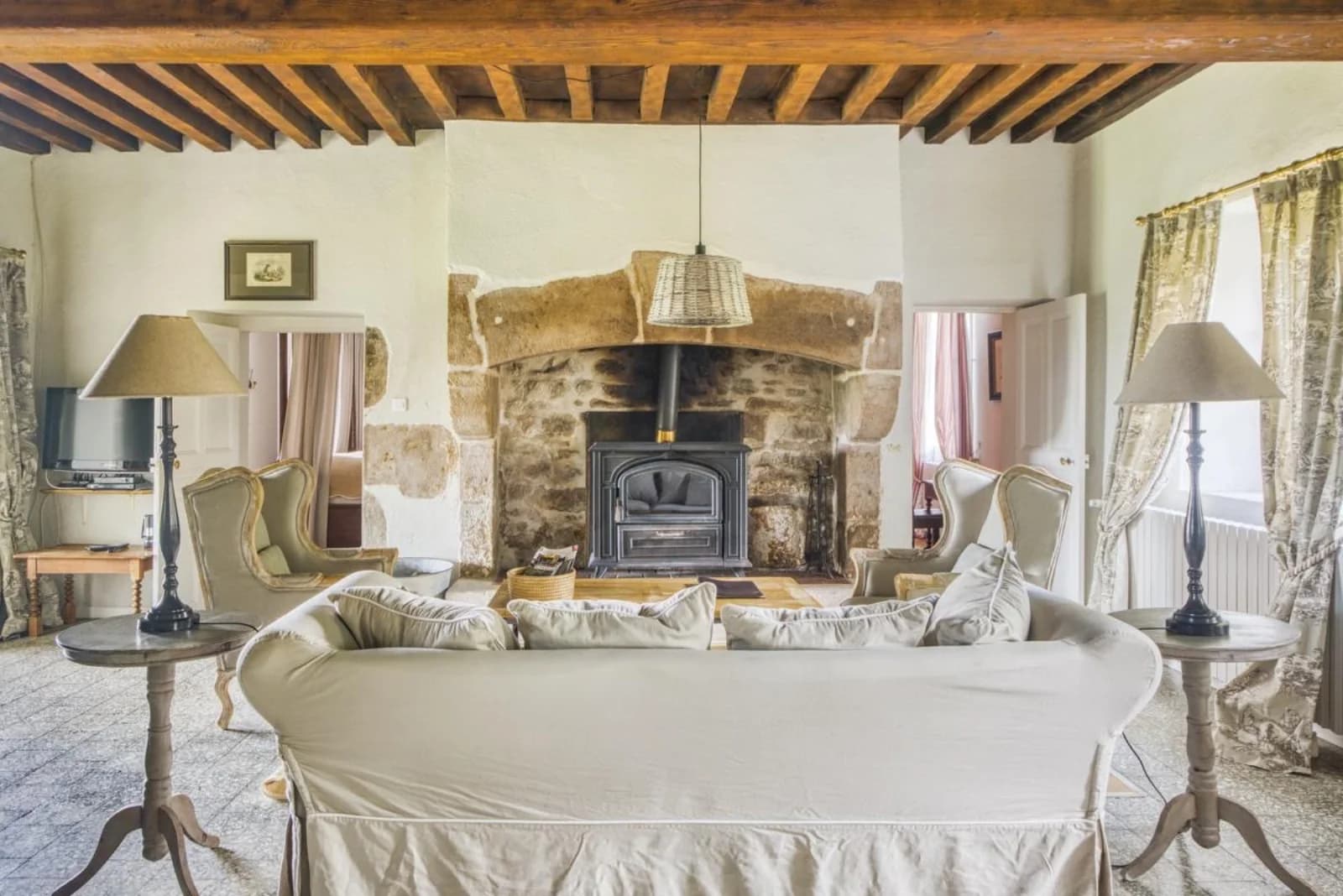 Space Best Kept Secret in Burgundy - Cottage - 4
