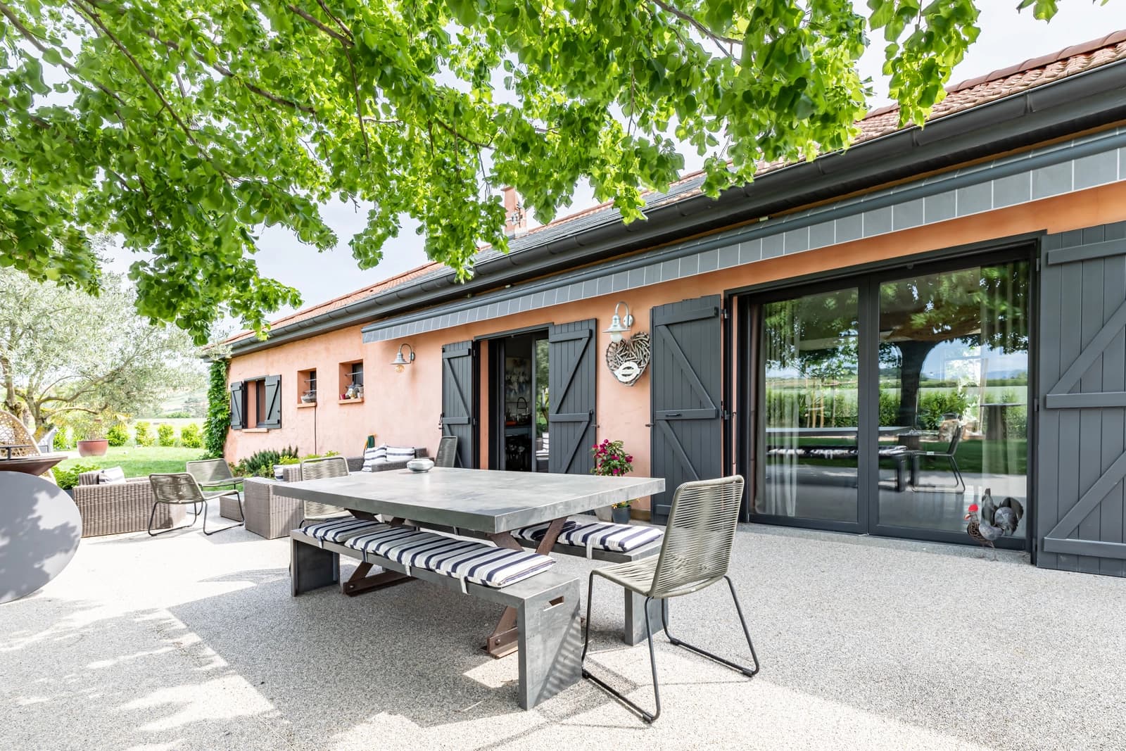 Meeting room in Pleasant house with grounds, swimming pool, petanque area - 1