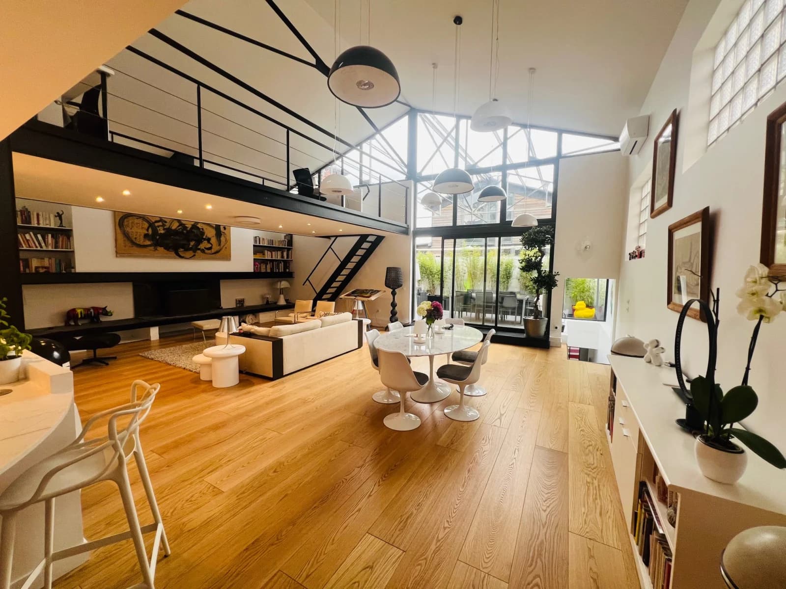 Space Modern designer loft 393 m2 ideal for film shoots - 3