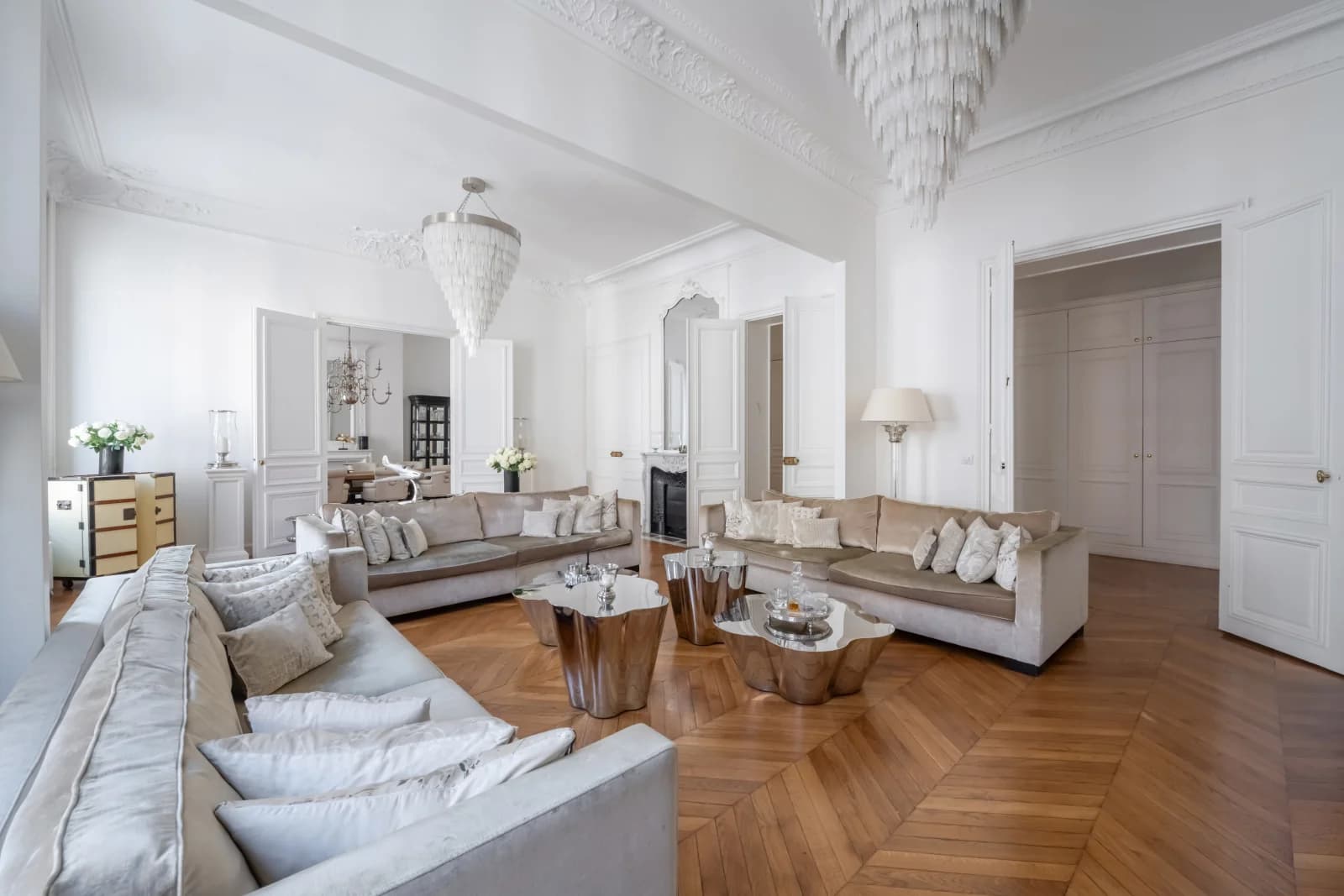 Espace  Appartement Haussmannien luxueux , élégant et charmant à louer au cœur de Paris - 1