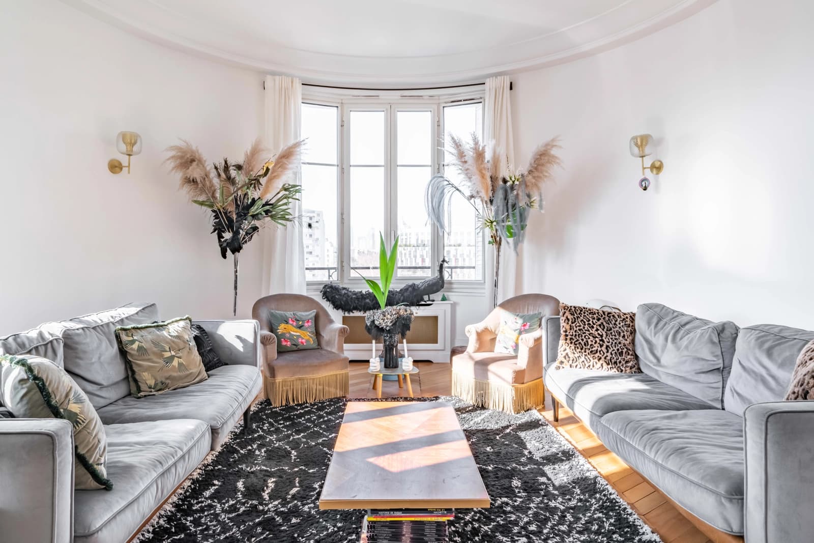 Salon dans Appartement convivial avec sa cuisine ouverte et moderne - 1