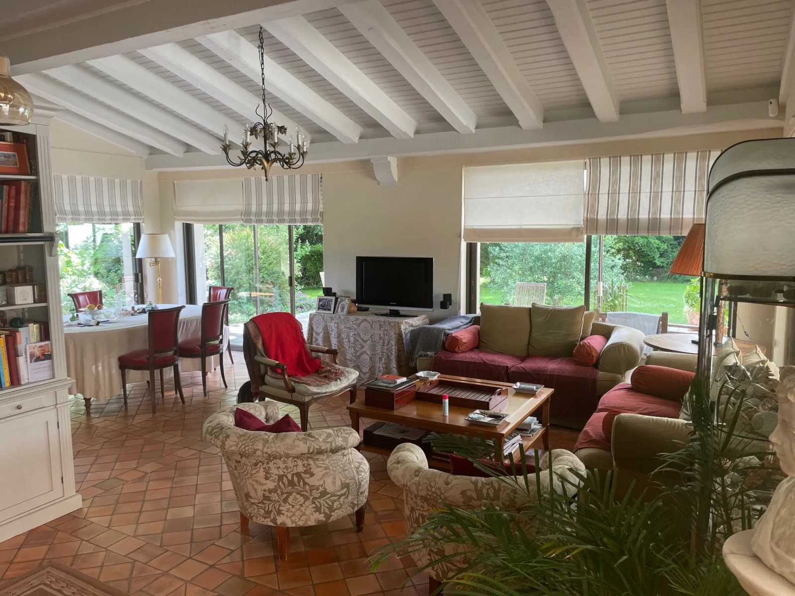 Espace Maison jardin et piscine paysagère - 0