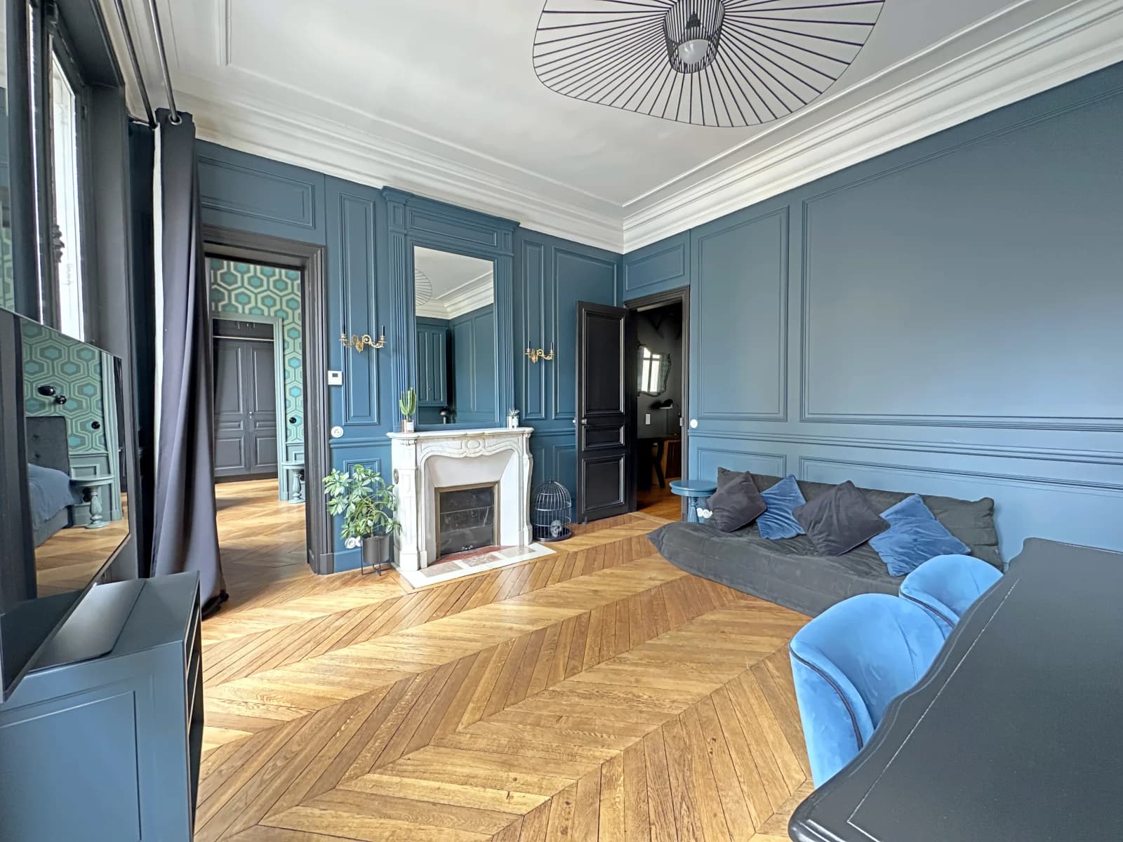 Salon dans Appartement d'artistes unique près du Jardin Luxembourg - 0