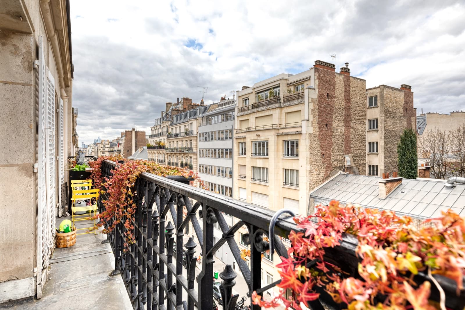 Space Contemporary Haussmanian apartment - 4