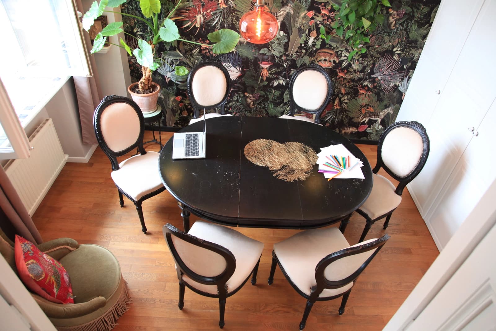 Meeting room in Pleasant manor house in the Monts d'Or region - 0