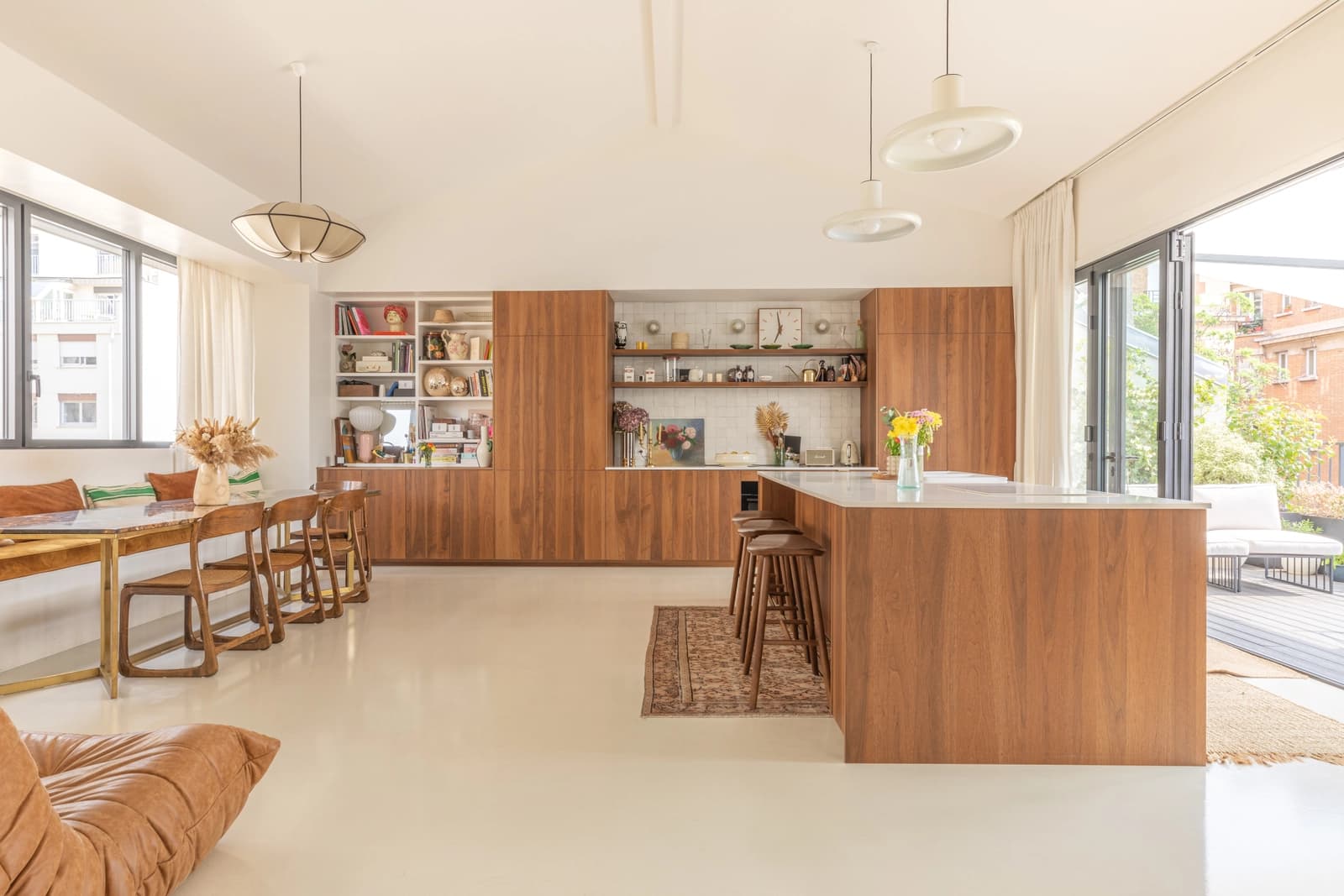Space Contemporary duplex with terraces - 2