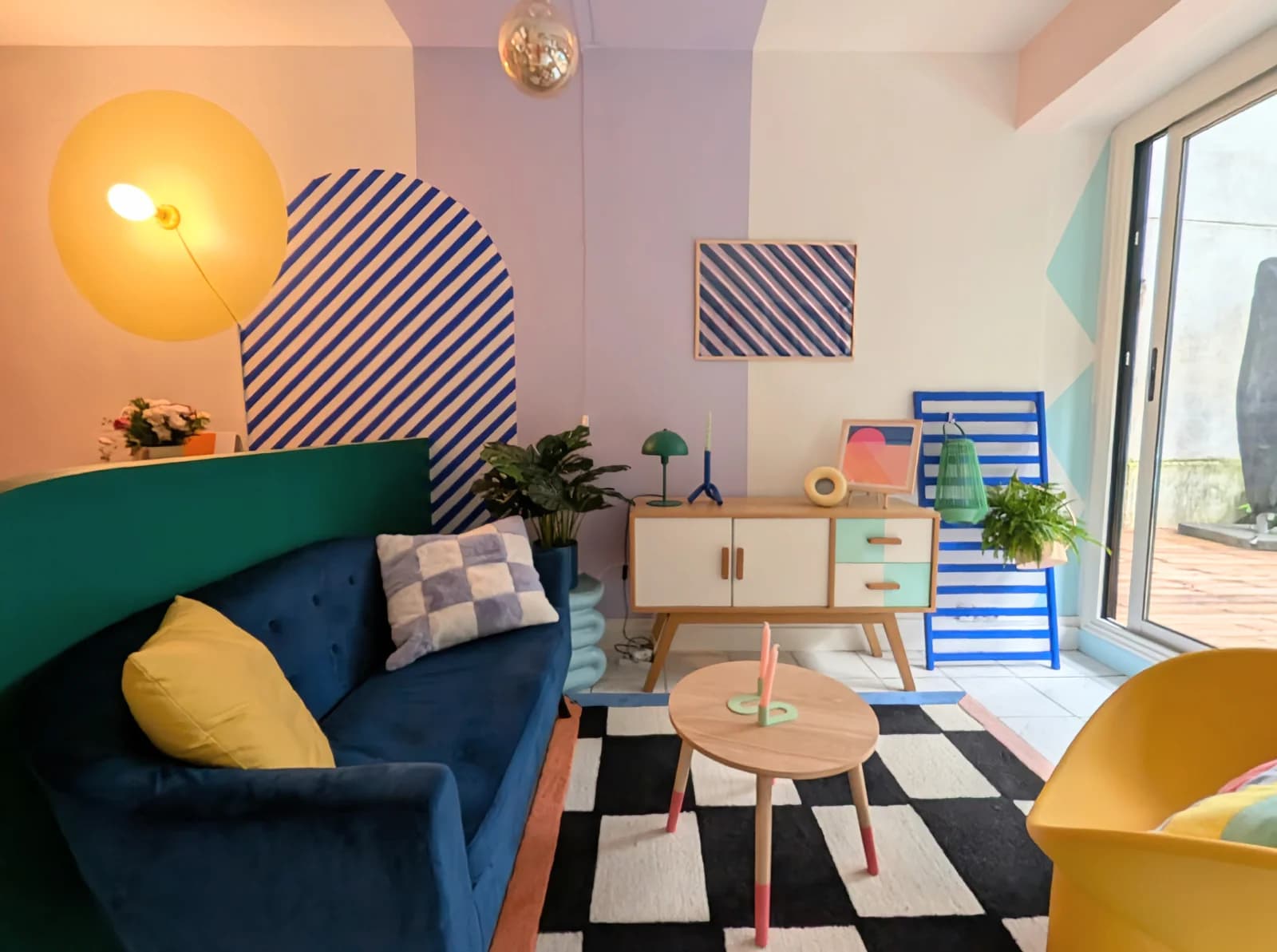 Space Colorful Parisian studio with garden - 2