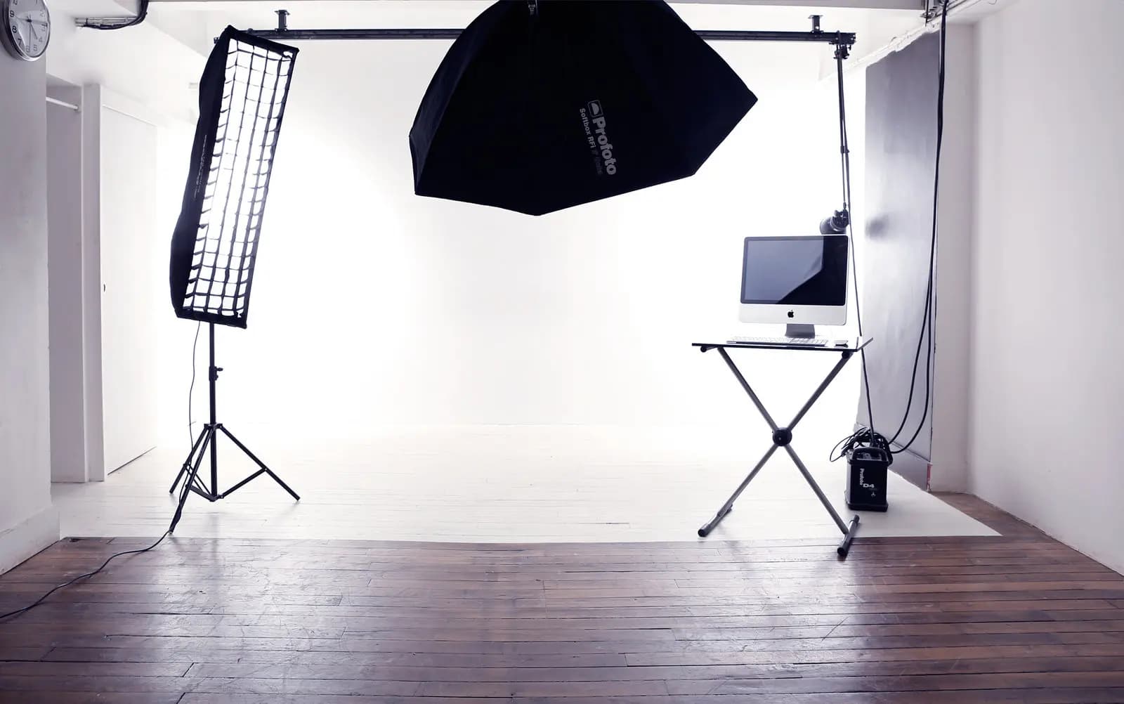 Space Rental Photo Studio Paris center, equipped with Profoto - 0