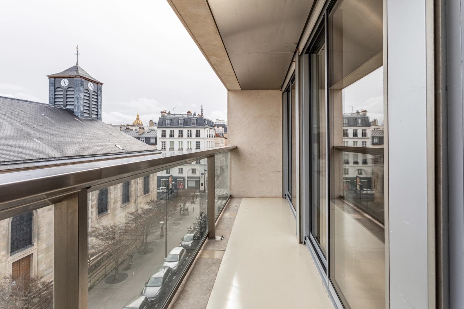 Space Clean, minimalist apartment - 4
