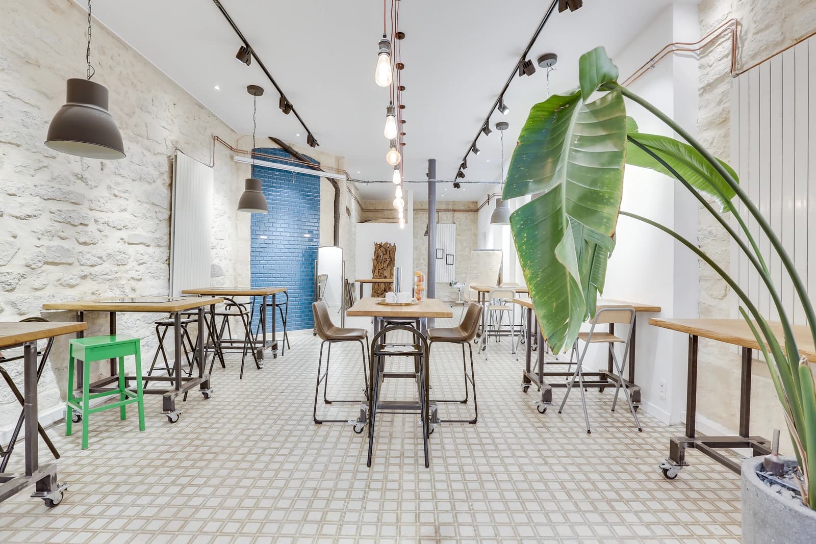 Meeting room in Galerie Au Charbon in the heart of the Sentier - 1