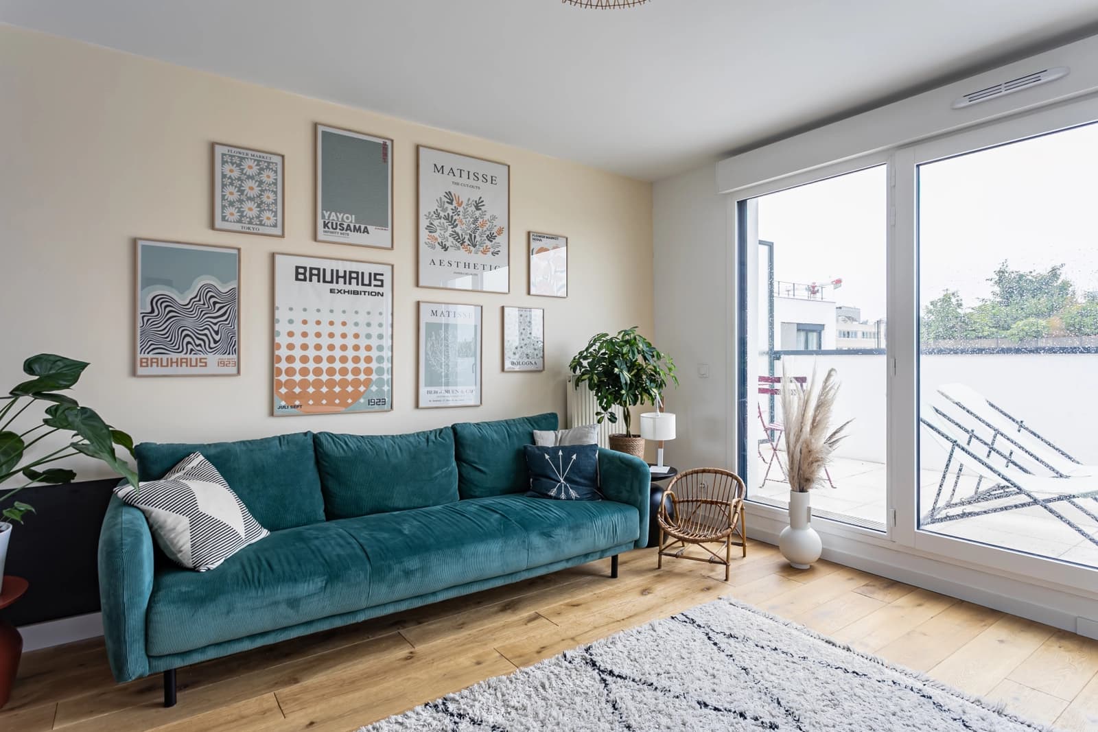 Living room in Sublime, bright and colorful apartment - 1