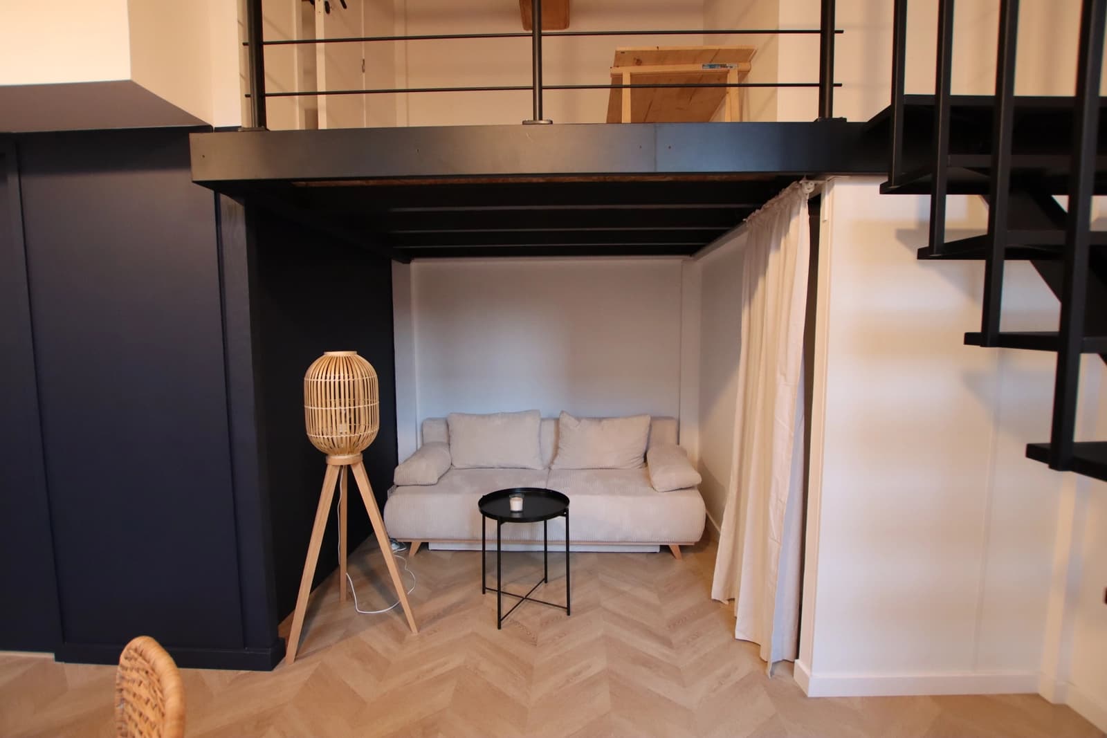 Space Typical Lyonnais canut - 1