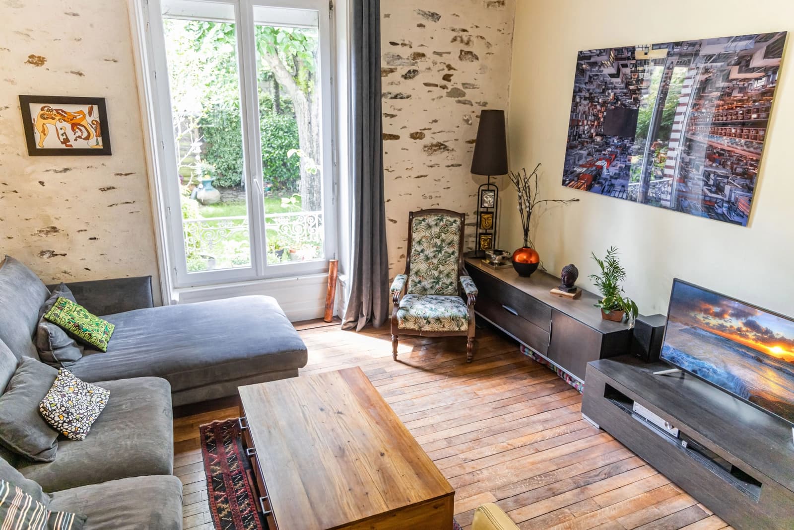 Living room in Meeting environment & urban nature - 1