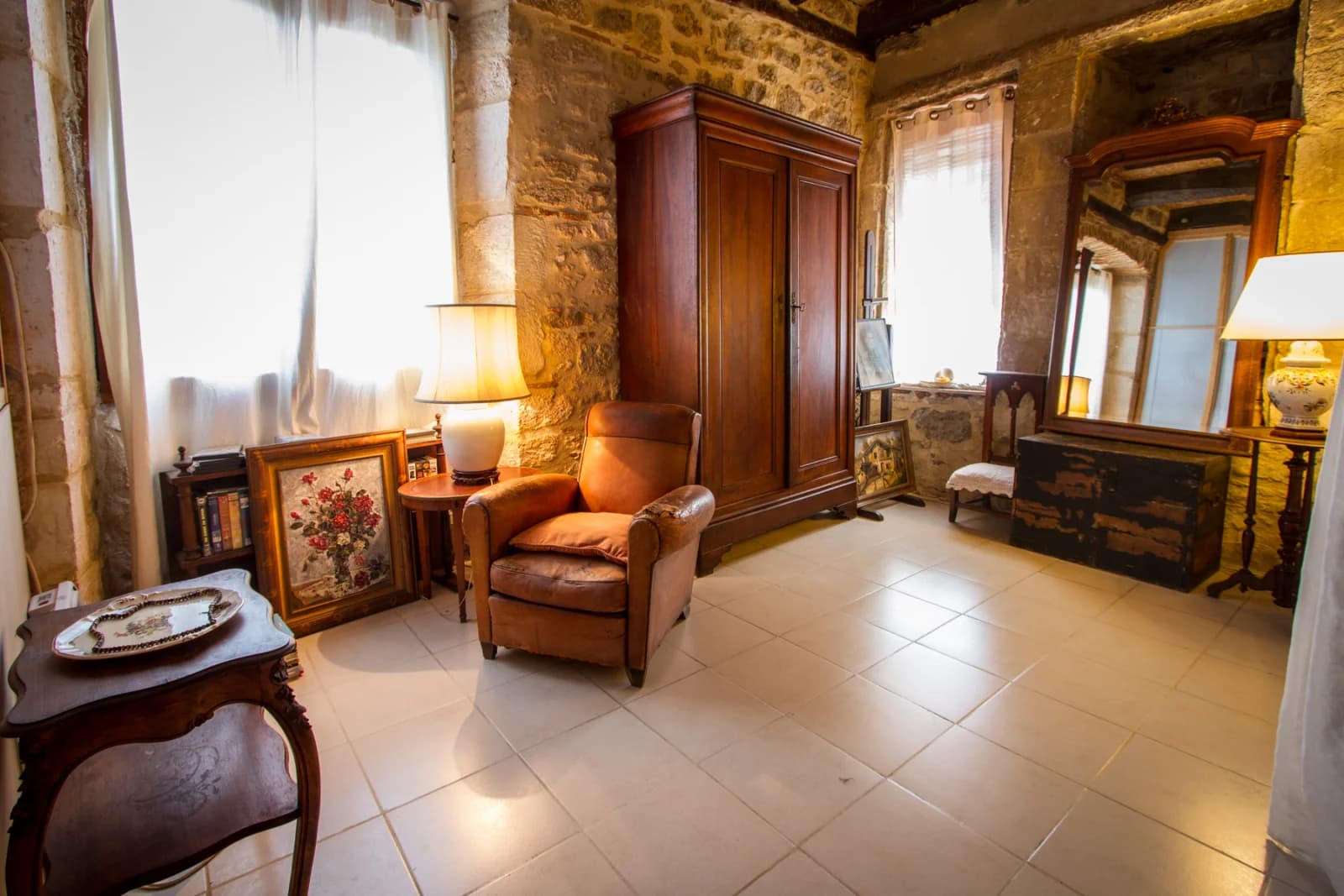 Salon dans Prieuré du XIIe siècle, un joyau près de Rocamadour - 1
