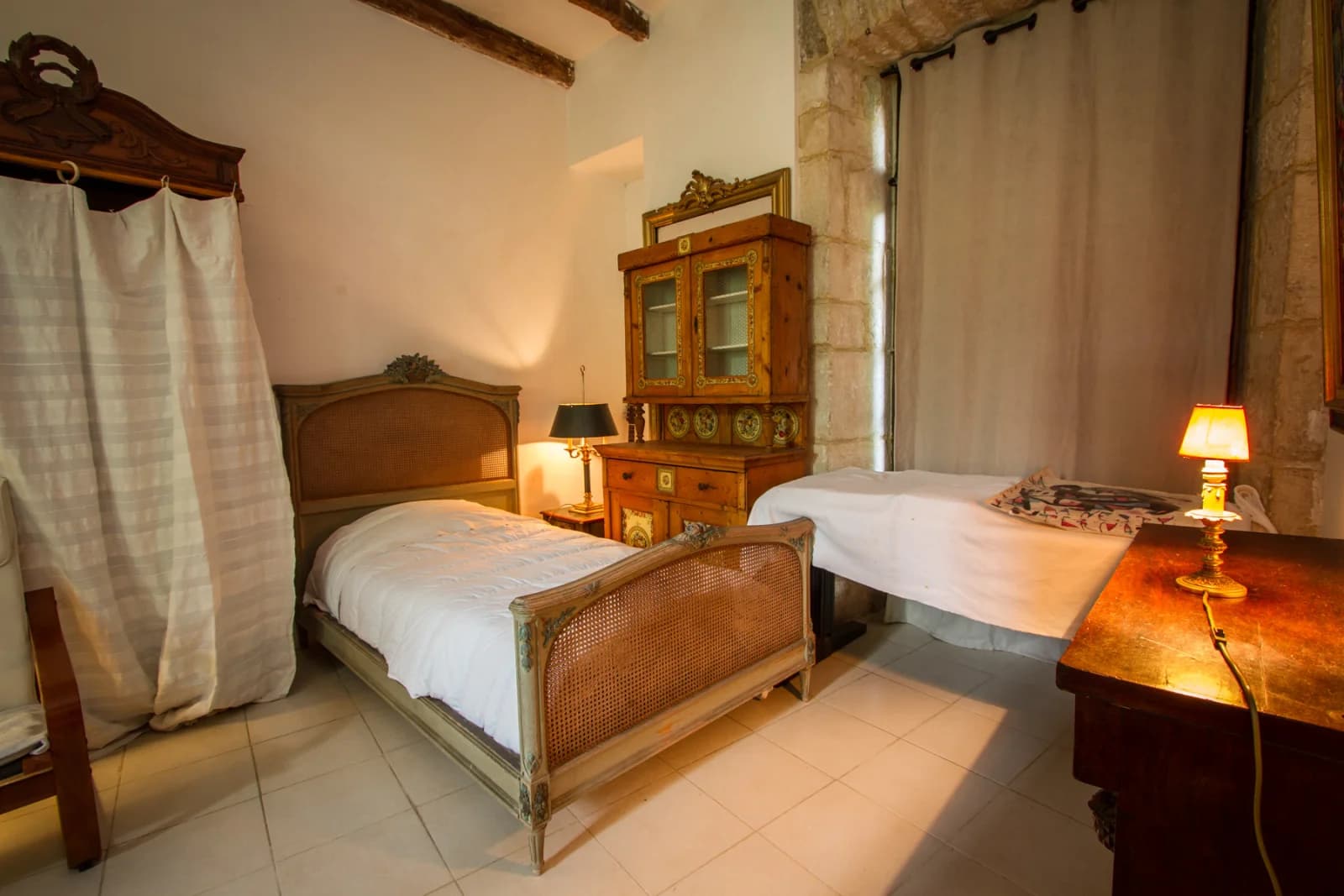 Chambre dans Prieuré du XIIe siècle, un joyau près de Rocamadour - 1