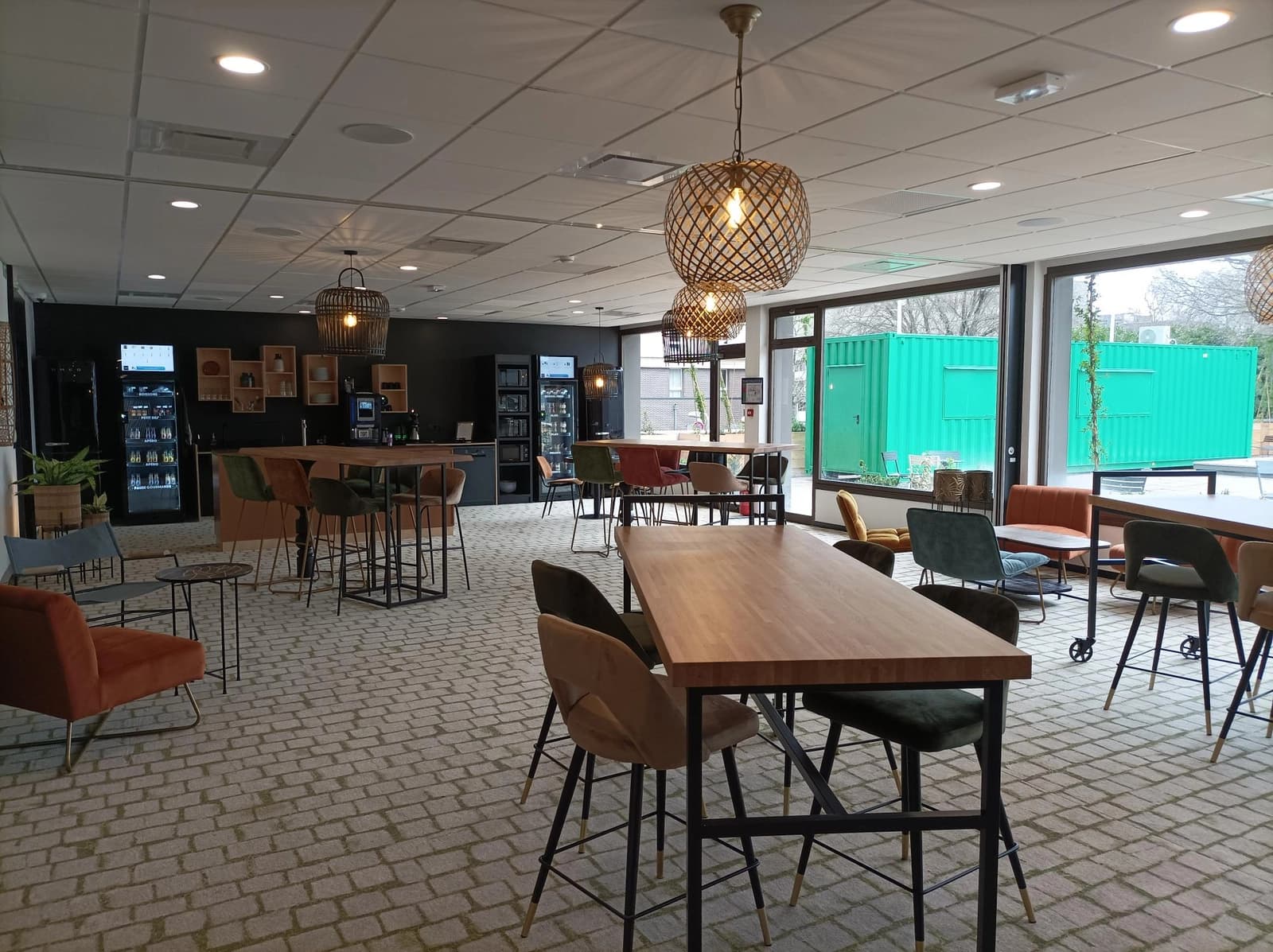 Salle de réunion dans Vaste espace de convivialité à l'atmosphère douce - 1
