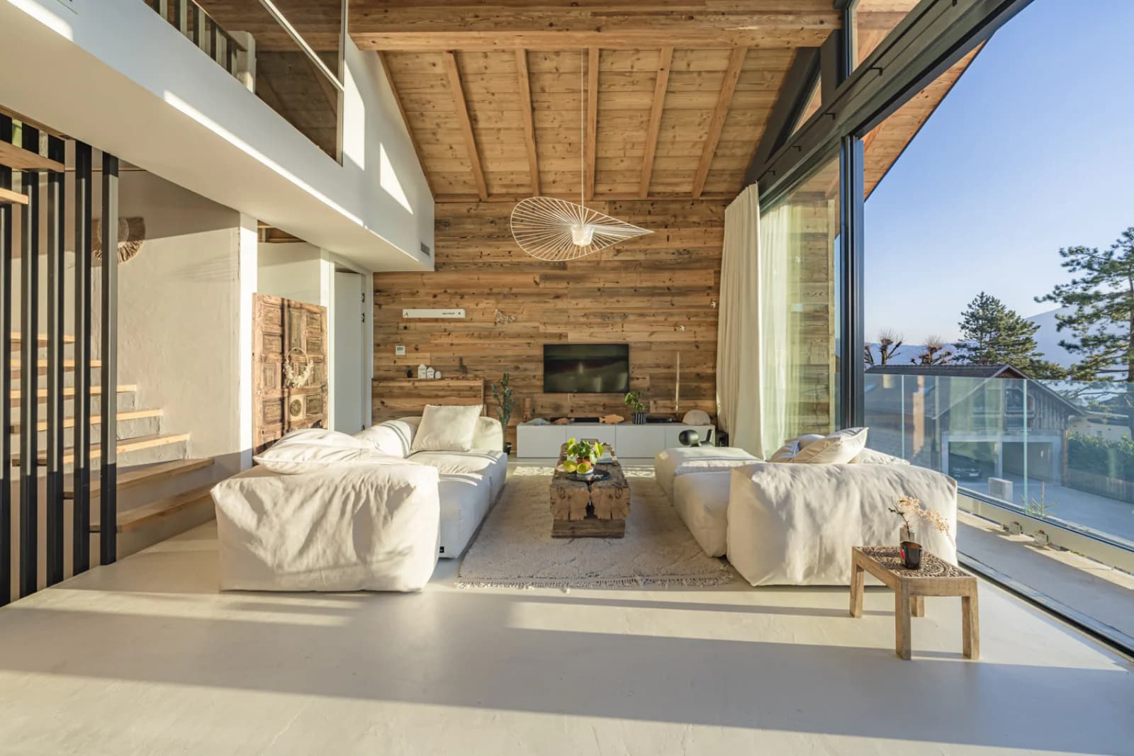 Espace Chalet moderne au bord du lac - 3