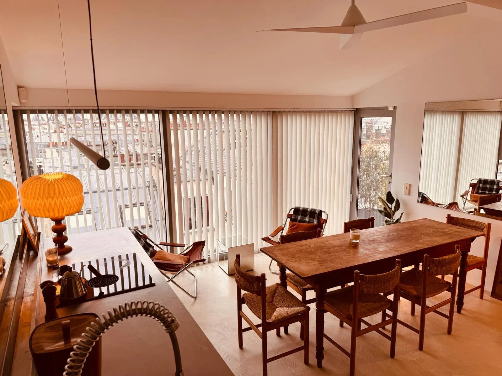 Space Kitchen veranda overlooking the rooftops of Paris + Terrace - 3