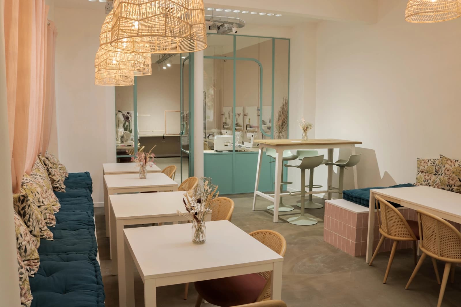 Meeting room in Creative cocoon in central Paris - 1