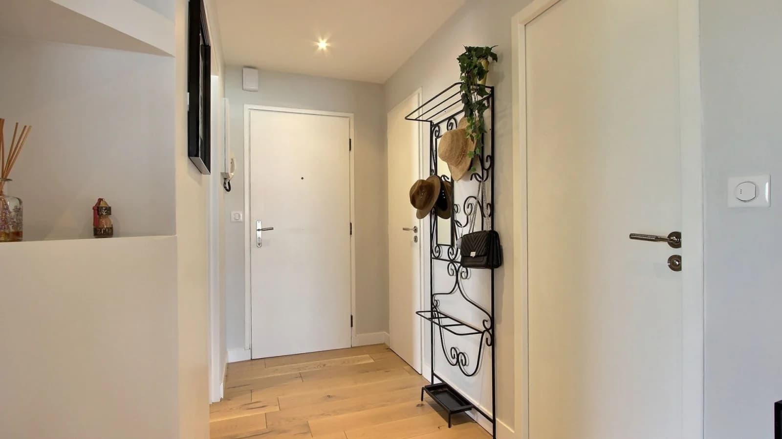 Espace Appartement dans le centre de Nantes à 10min à Pieds de la Gare. - 4