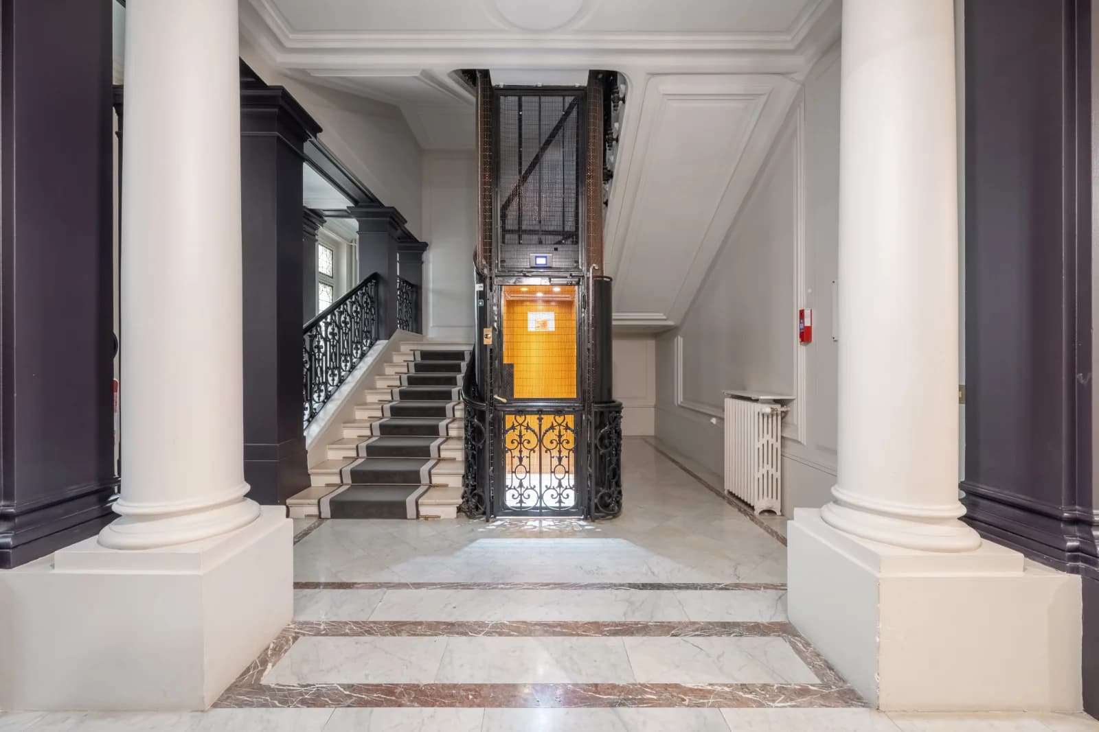 Espace  Appartement Haussmannien luxueux , élégant et charmant à louer au cœur de Paris - 4