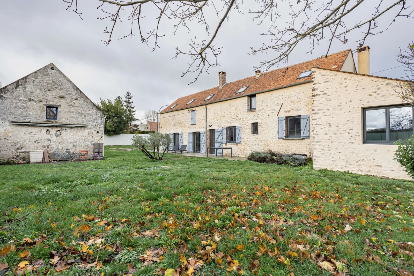 Space Spacious, modern country house - 4