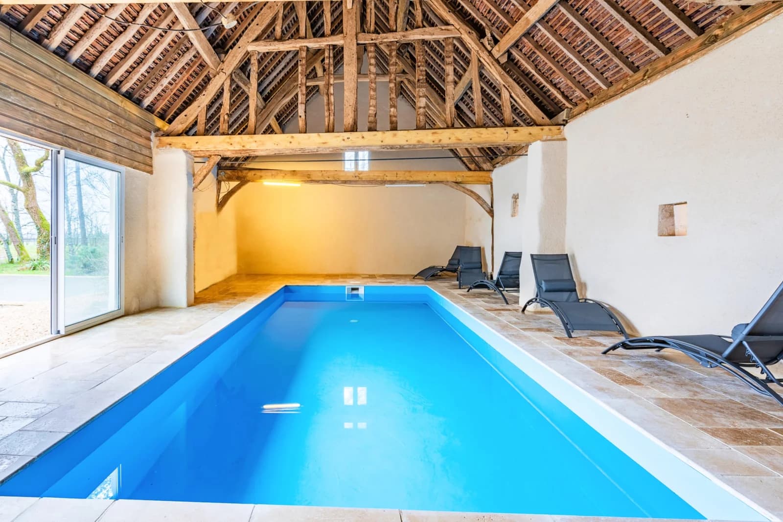 Salle de réunion dans Villa avec bassin intérieur, une oasis près de Paris - 1