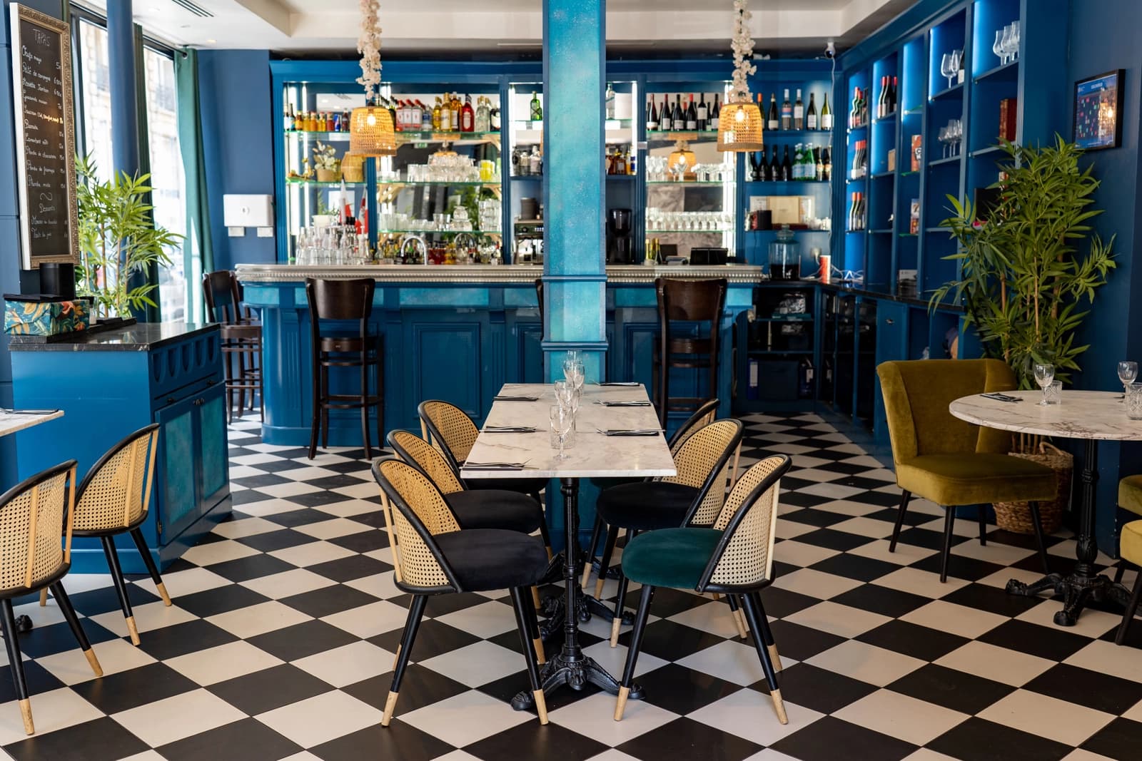 Salle de réunion dans Restaurant à l'atmosphère unique et baigné de clarté - 0